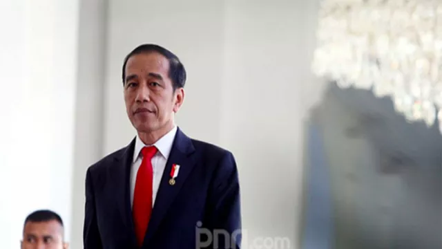 Jokowi Sebut Provinsi Padang, Pakar: Mungkin Lagi Banyak Pikiran - GenPI.co