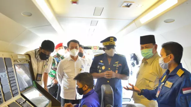 Bangga, Prabowo Serahkan Pesawat Karya Anak Bangsa Ke AU Senegal - GenPI.co