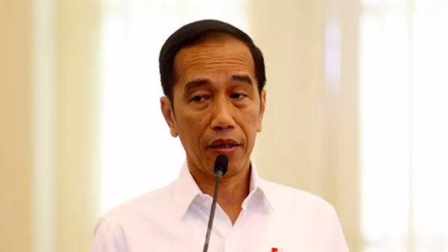 Jokowi & Sri Mulyani Beda Suara soal THR, Begini Respons Istana - GenPI.co