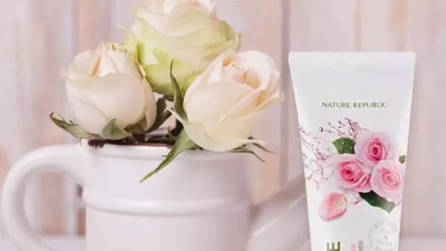 Wajib Coba, Ini 3 Skincare Korea dengan Kandungan Bunga Mawar! - GenPI.co