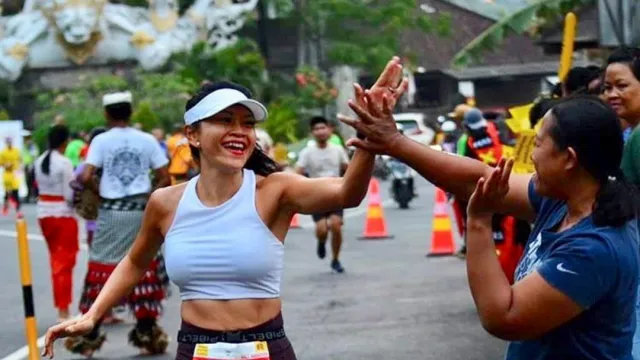 Lomba Lari di Atas Tol Laut Bali Mandara, Siapa Mau Ikut? - GenPI.co