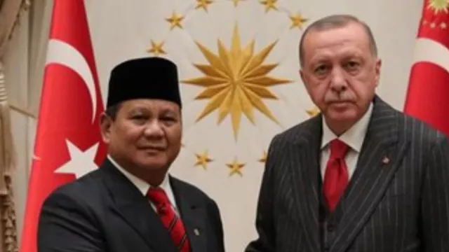 Formil Seperti Erdogan, Menhan Prabowo Merah Putih Banget  - GenPI.co