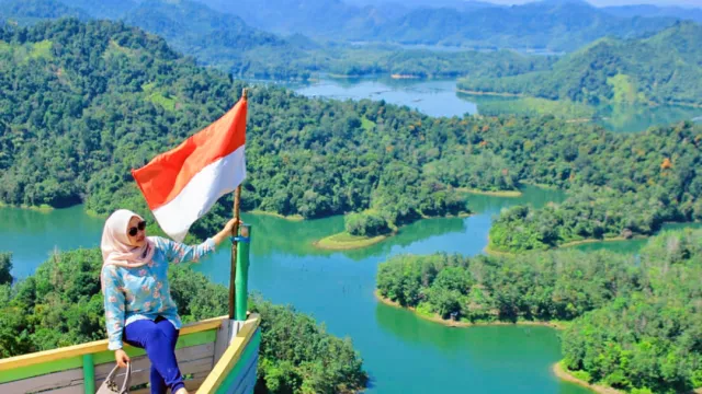 Miniatur Raja Ampat Papua Ada di Riau - GenPI.co