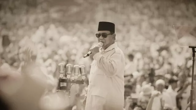 Ini Prabowo atau Bung Karno? Kok Mirip Banget? - GenPI.co