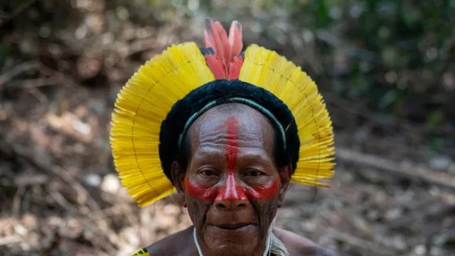 Suku Asli Amazon Bersatu Melawan Presiden Brasil - GenPI.co