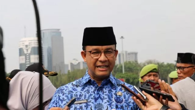 Honorer K2 Disuruh Masuk Got, Gubernur Anies Menuai Pujian - GenPI.co