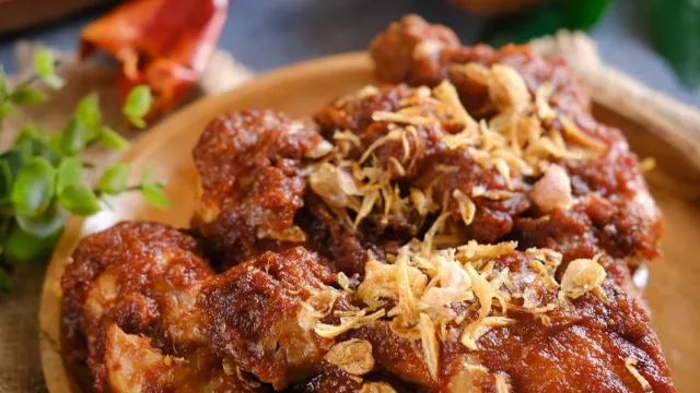 Resep Ayam Masak Habang, Hidangan Istimewa Khas Banjarmasin - GenPI.co