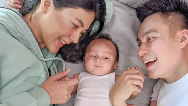 Serunya Ramadan Ala Selebritas dengan Buah Hati Pertamanya - GenPI.co Serunya Ramadan Ala Selebritas dengan Buah Hati Pertamanya - GenPI.co
