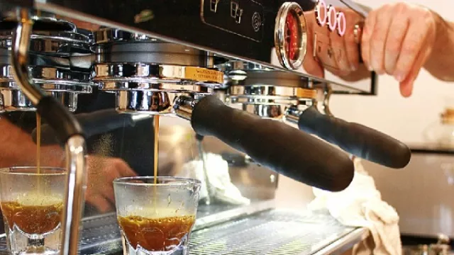 Women and Coffee Class, Menarik Minat Wanita Menjadi Barista - GenPI.co Women and Coffee Class, Menarik Minat Wanita Menjadi Barista - GenPI.co