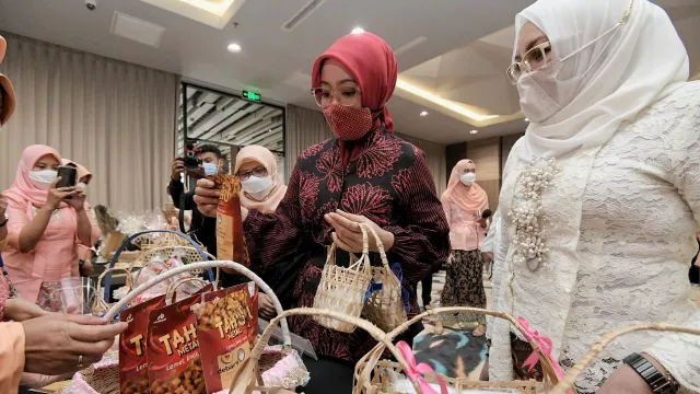 Istri Ridwan Kamil Beri Kunci Sukses Berwirausaha Meski Pandemi - GenPI.co