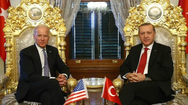 Ucapan Selamat ke Biden dari Erdogan, Terima Kasih Tetap ke Trump - GenPI.co