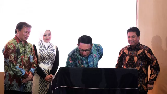 Ridwan Kamil Sebut Pariwisata sebagai Bisnis Kebahagiaan - GenPI.co