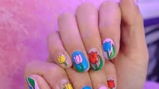 Inspirasi Iridescent Nailart yang Layak Dicoba, Kamu Pasti Happy - GenPI.co