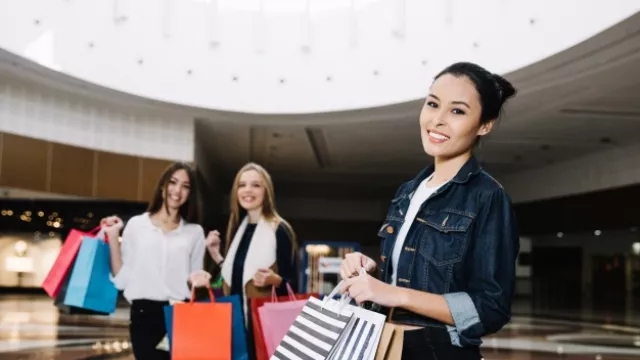 Ada Elemen Air, Mujur dan Rezeki Bakal Guyur Weton Ini - GenPI.co