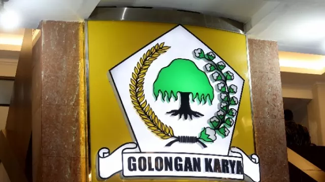 3 Menteri Diduga Intervensi Munas Golkar, Ini Reaksi Istana... - GenPI.co