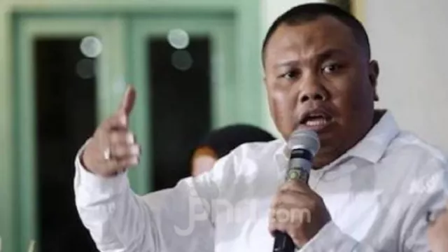 Rocky Gerung Dilaporkan Polisi, Pakar: PDIP Salah Langkah - GenPI.co