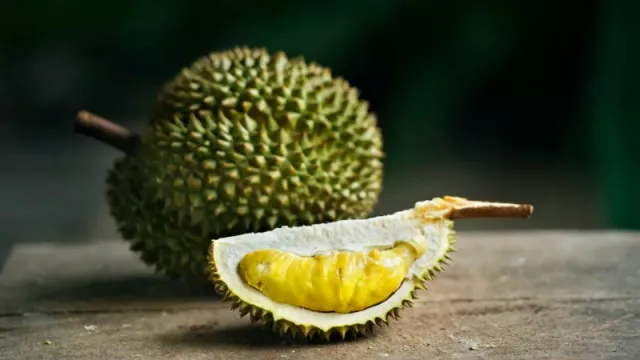 Bau Menyengat Durian Ternyata Bisa Diatasi Dengan 5 Cara Alami - GenPI.co