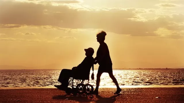 Tips bagi Penyandang Disabilitas Bahagia dalam Hubungan Cinta - GenPI.co