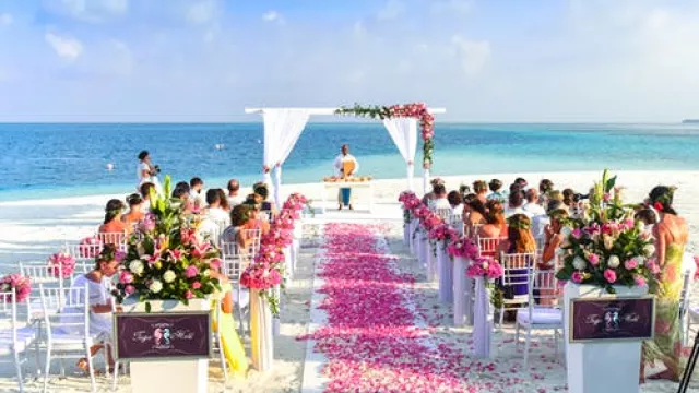 Supaya Tak Tertipu, Ikuti Tips Ini Saat Memilih Wedding Organizer - GenPI.co