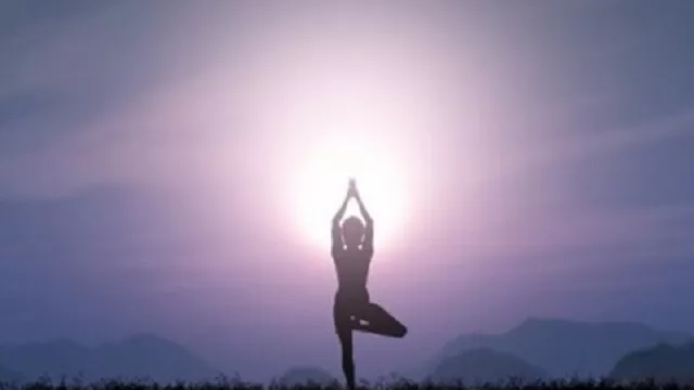 Menemukan Kedamaian Melalui Yoga, Manfaatnya Luar Biasa - GenPI.co