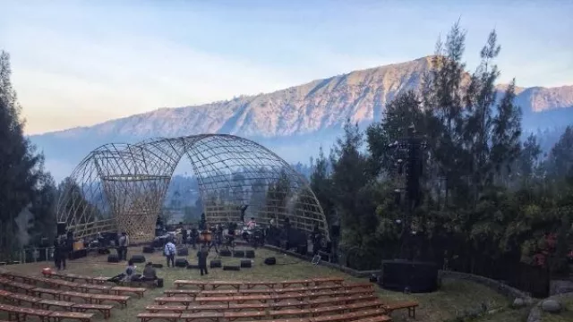 Konser Jazz di Ketinggian 2.000 Mdpl Siap Digelar di Gunung Bromo - GenPI.co
