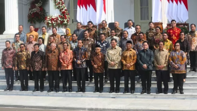 Para Menteri Syok, Pemerintahan Jokowi Gagap Hadapi Covid-19 - GenPI.co
