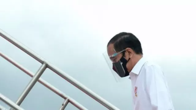 Akademisi Top Bongkar Fakta Angin Surga Istana, Jokowi Terpojok - GenPI.co