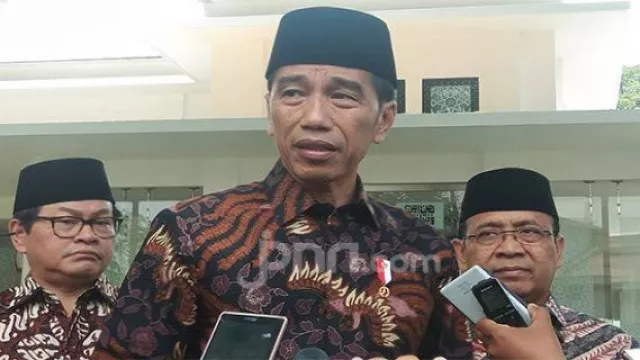 Nah loh, Pak Jokowi Bakal Kejar Oknum Desa fiktif - GenPI.co