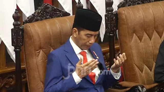 Akademisi Top Bongkar Fakta Ngeri, Jokowi Dengar Bisikan Ini - GenPI.co