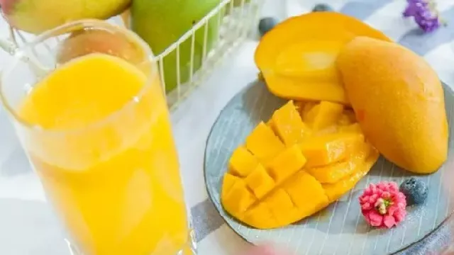 Jus Mangga Campur Nanas Ternyata Manfaatnya Dahsyat - GenPI.co