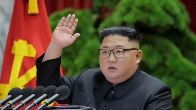 Jokowi Kasih Sekeranjang Bunga untuk Kim Jong Un - GenPI.co