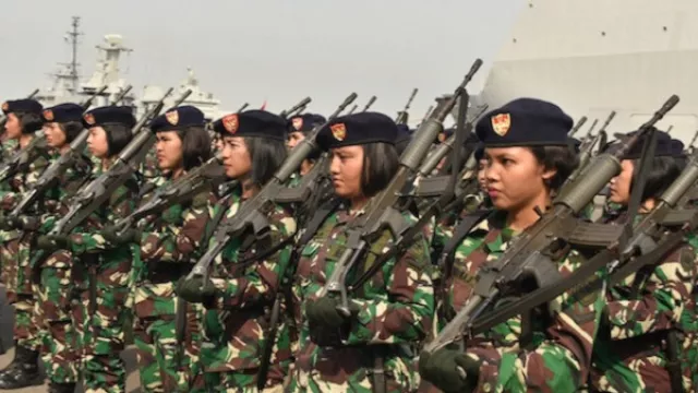 Wow... Lihat Kehebatan Pasukan Korps Wanita AL Indonesia Ini - GenPI.co