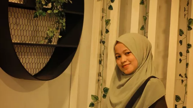 Milenial Cantik Sukses Raup Omzet Puluhan Juta dari Bisnis Hijab - GenPI.co