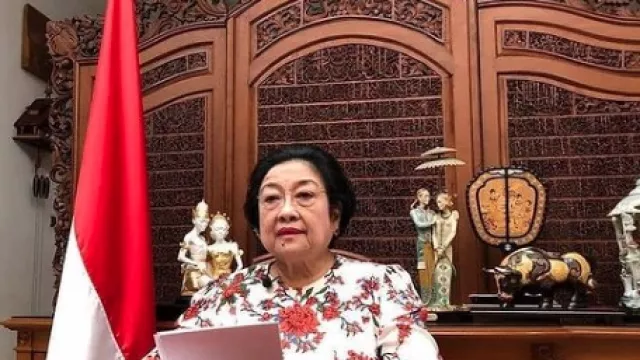 Mendadak Megawati Soekarnoputri Terus Berzikir, Perintahkan Ini.. - GenPI.co