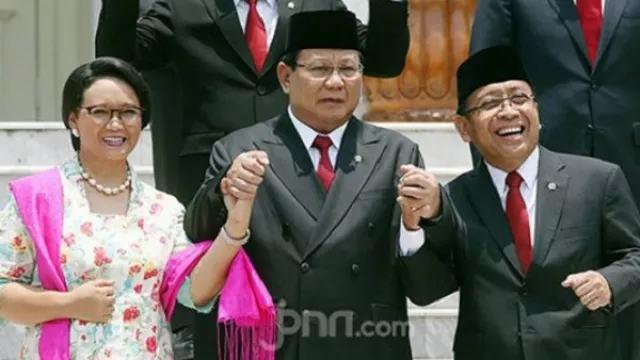 Menyoal Larangan PNS Bercadar, Ini Dia Respons Menhan Prabowo - GenPI.co
