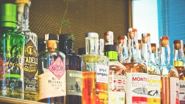 Minuman Beralkohol Dilarang, Penjual Tidak Rela - GenPI.co