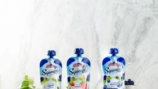 Segarnya Cimory Yogurt Squeeze, Minuman Pendongkrak Imun Tubuh - GenPI.co
