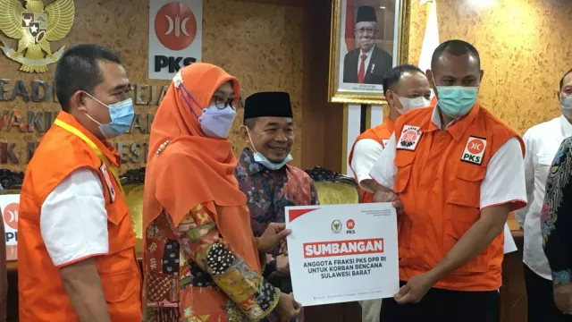 Ya Allah, PKS Rela Potong Gaji Demi Bantu Korban Bencana - GenPI.co