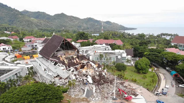 Pasca Gempa Sulbar, Kemenkes Lakukan Testing Covid-19 Menyeluruh - GenPI.co
