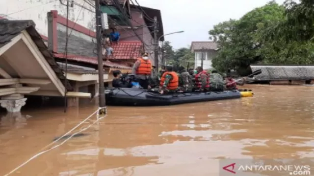 Awas! Seluruh Wilayah DKI Jakarta Hujan Lebat Sepekan ke Depan  - GenPI.co