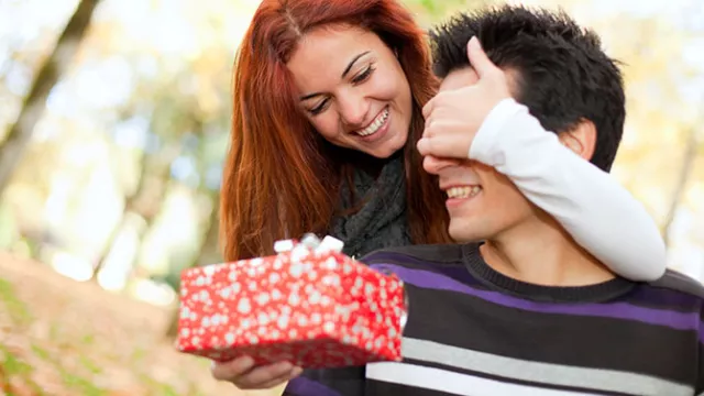 Rayakan Valentine, Ini 4 Pilihan Kado Manis untuk si Doi - GenPI.co Rayakan Valentine, Ini 4 Pilihan Kado Manis untuk si Doi - GenPI.co
