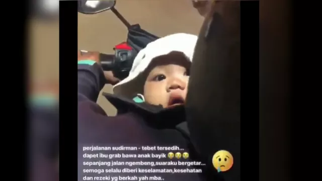 Ibu Bawa Bayi Saat Kerja jadi Driver Ojol Bikin Netizen Nangis - GenPI.co