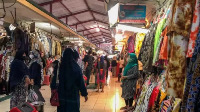 Tempat Belanja Tak Mampu Jalankan Prokes Bakal Ditutup - GenPI.co