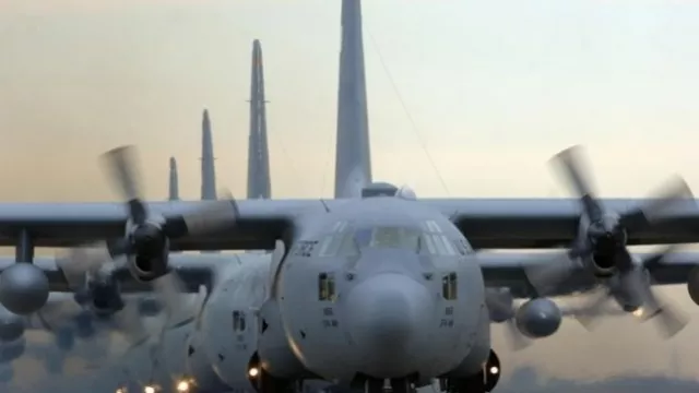 Menhan Minta Panglima TNI Siapkan Pesawat Ambil Alkes ke China - GenPI.co