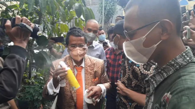 Makin Panas, Hotman Paris Laporkan Hotma Sitompul ke PERADI - GenPI.co