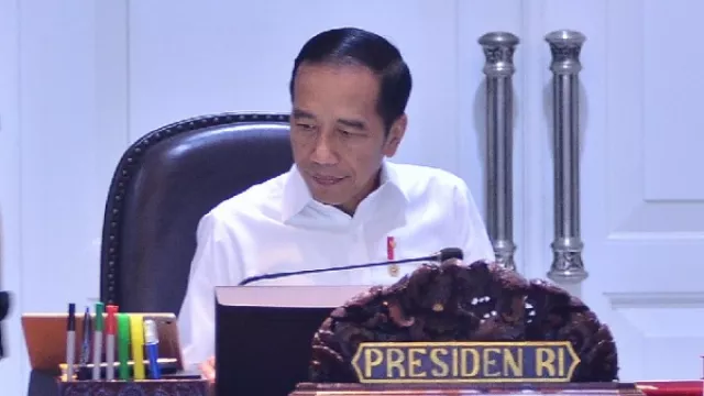 Presiden Jokowi Puyeng, Anak Buah Prabowo: Tenang Saja Kangmas... - GenPI.co