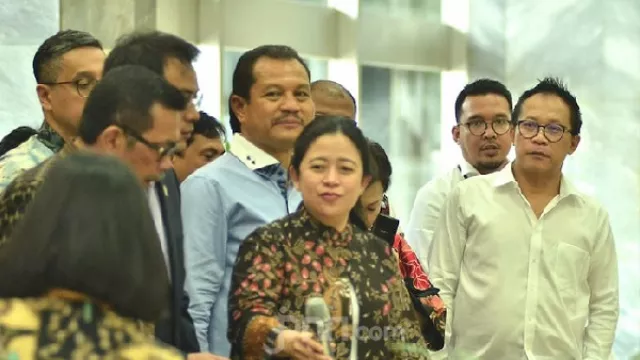 Penggusuran di Bandung Rusuh, Puan Maharani Ingatkan Aparat... - GenPI.co
