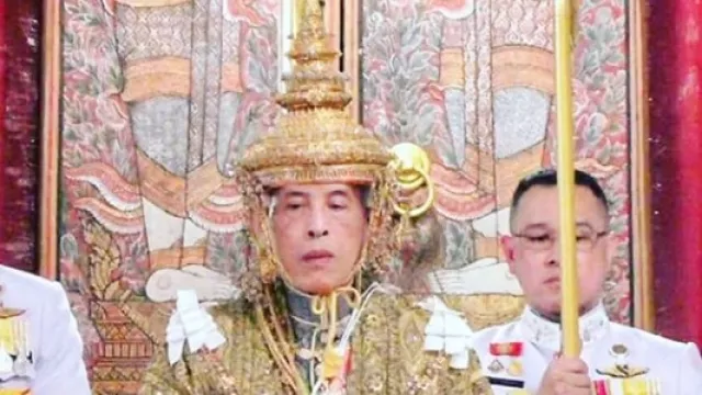 Raja Thailand Dikelilingi 20 Selir, Nasib 3 Istrinya Tragis - GenPI.co