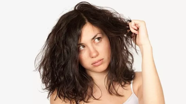 Rambut Megar Seperti Singa? Tuntaskan dengan Perawatan Ini, Girls - GenPI.co Rambut Megar Seperti Singa? Tuntaskan dengan Perawatan Ini, Girls - GenPI.co