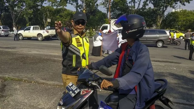 700 Ribu Kendaraan di Riau Absen Pajak, Aparat Gelar Penertiban - GenPI.co